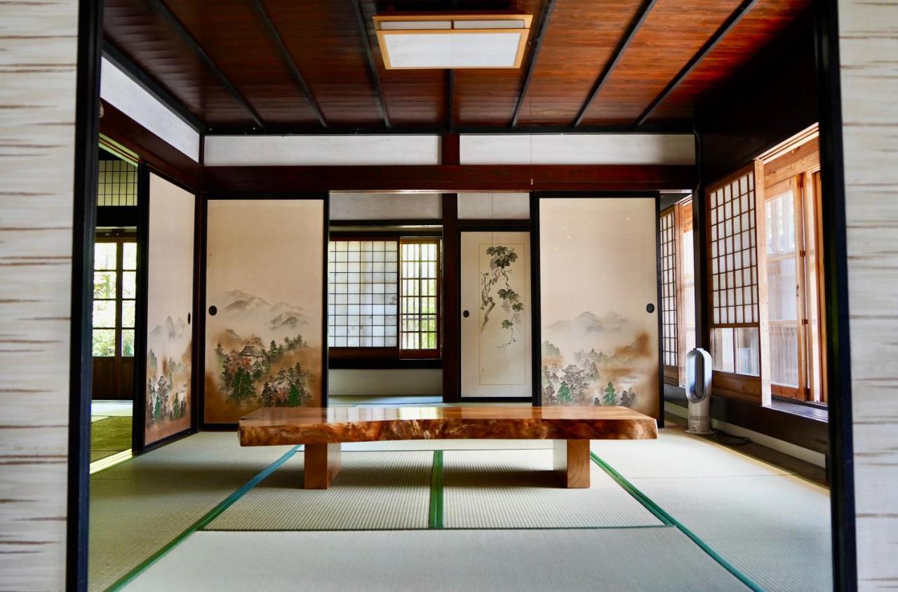 佐渡島に残る築130年の伝統的な古民家｜東夢 Villa Sado Exterior photo